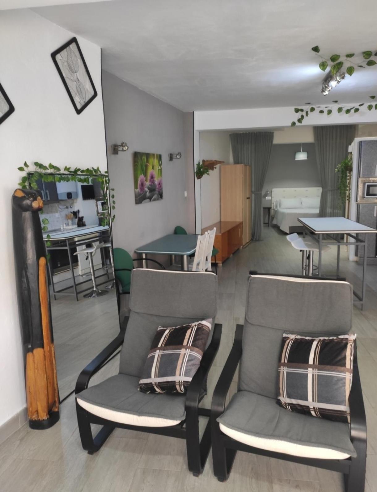 Loft Centro Con Parking Gratis Y Azotea Chillout Gratis! Apartamento Talavera da Rainha Exterior foto